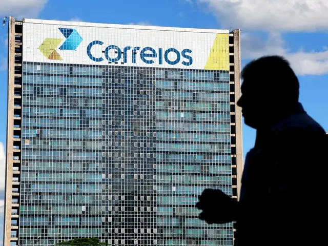 Correios propõem reajuste pela inflação e cortam vale-peru; greve atinge 7 estados